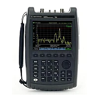 Портативный СВЧ анализатор спектра FieldFox Keysight N9935A